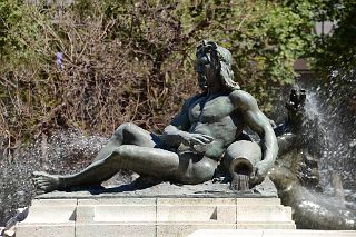 09 Bronze Statue Close Up Monument to the Two Congresses Congressiomal Plaza Buenos Aires.jpg